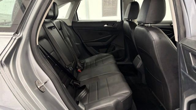 Used 2024 Volkswagen Jetta SE image 24