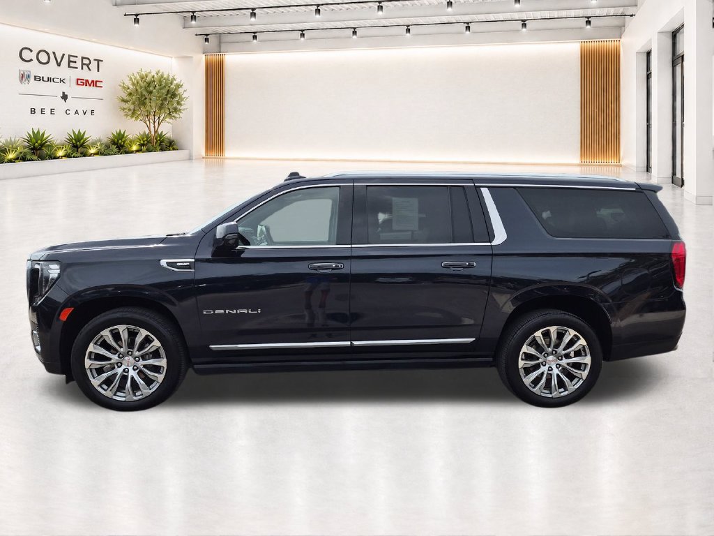 Used 2023 GMC Yukon XL Denali AWD/4WD image 7