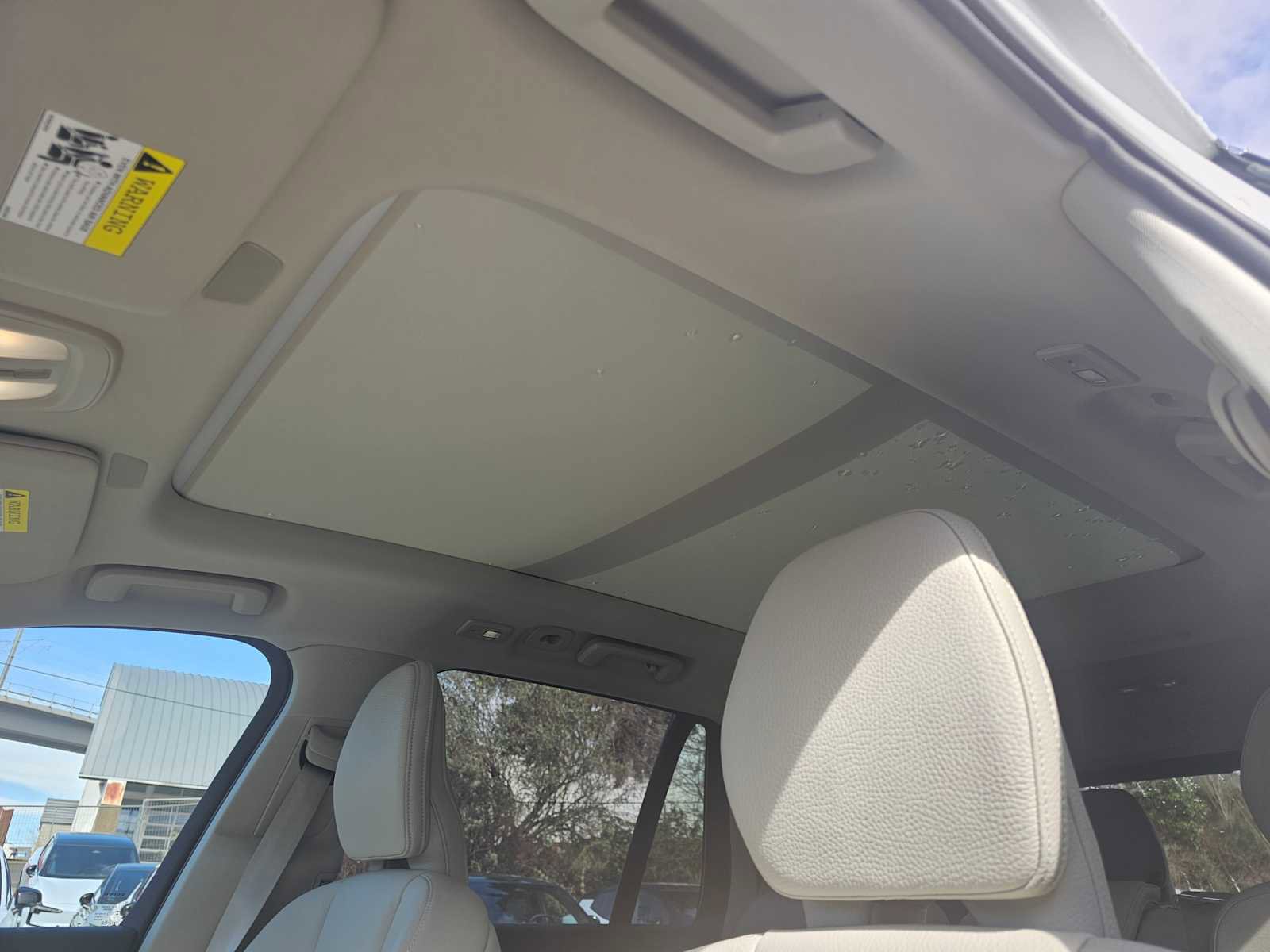 Used 2025 Volvo XC90 T8 Plus w/ Protection Package Premier image 24