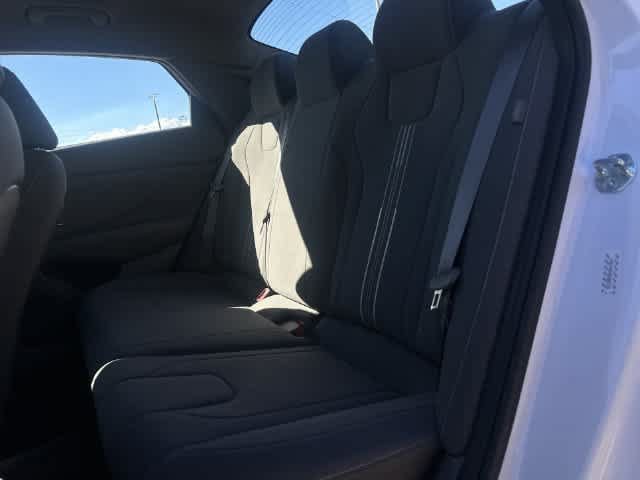 Used 2024 Hyundai Elantra SEL FWD image 25