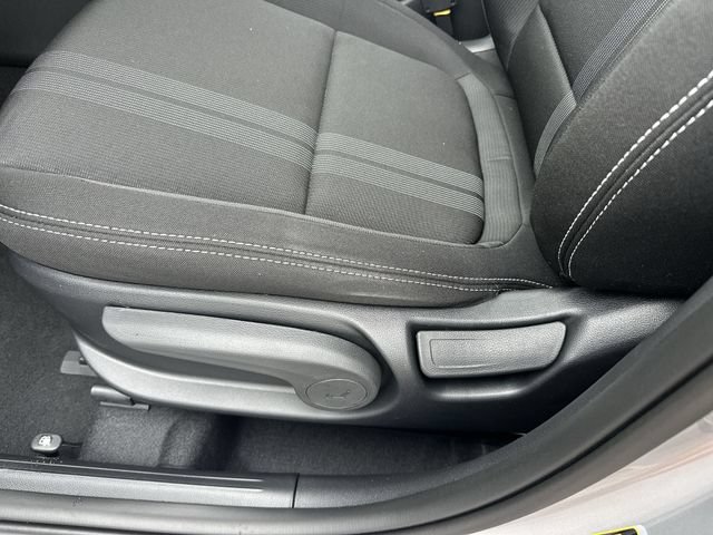 New 2026 Hyundai Venue SEL FWD image 36