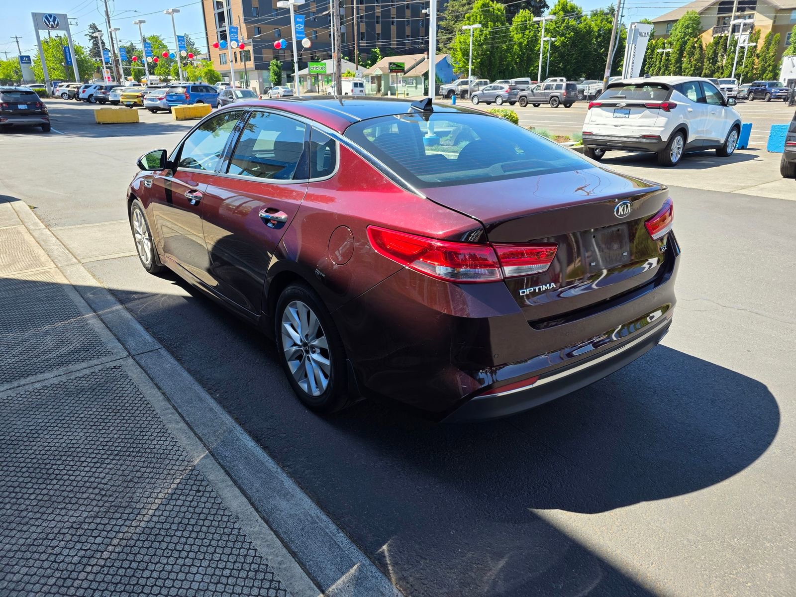 Used 2018 Kia Optima EX w/ Premium Package FWD image 7