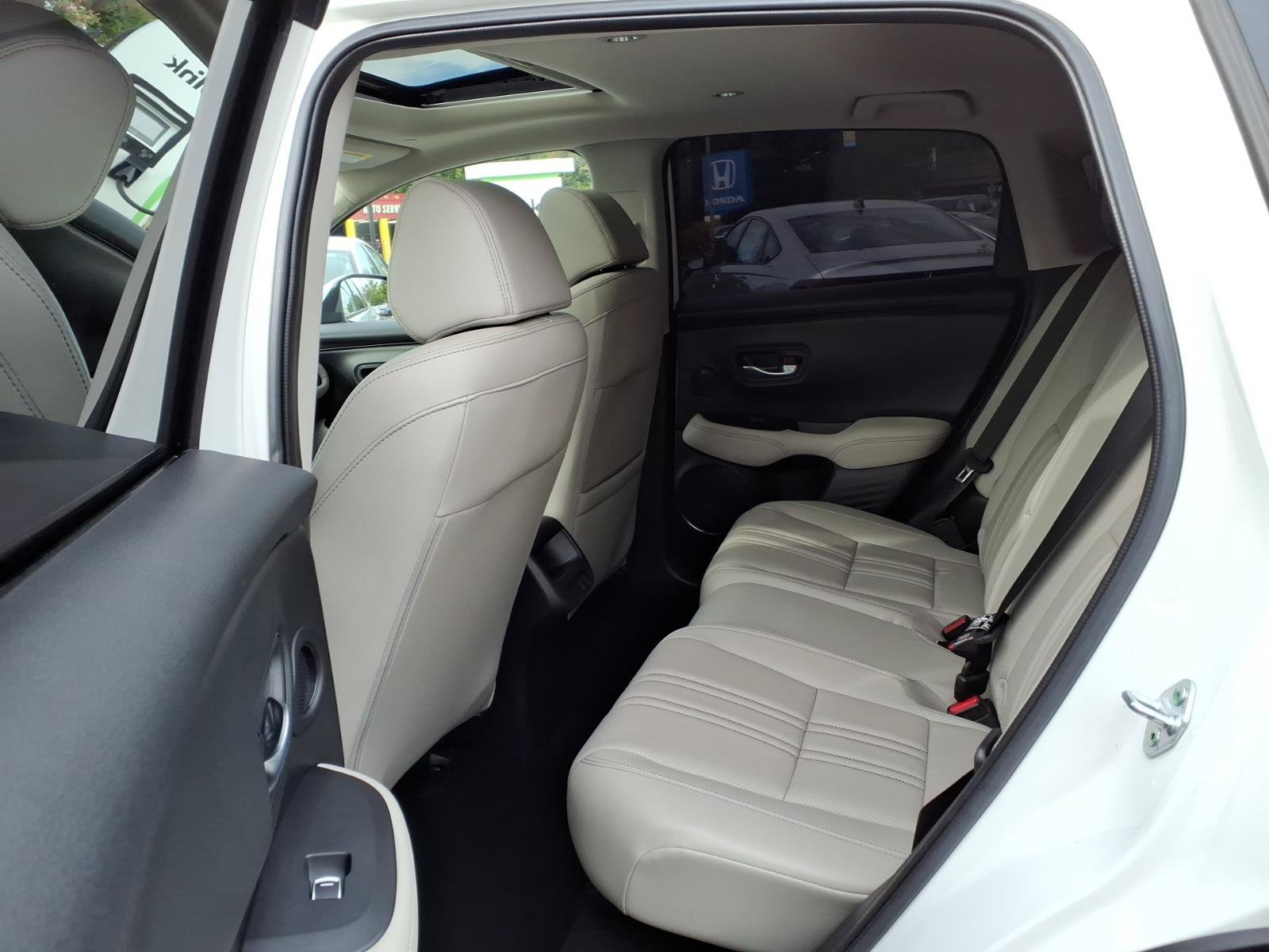 Certified 2024 Honda HR-V EX-L image 13