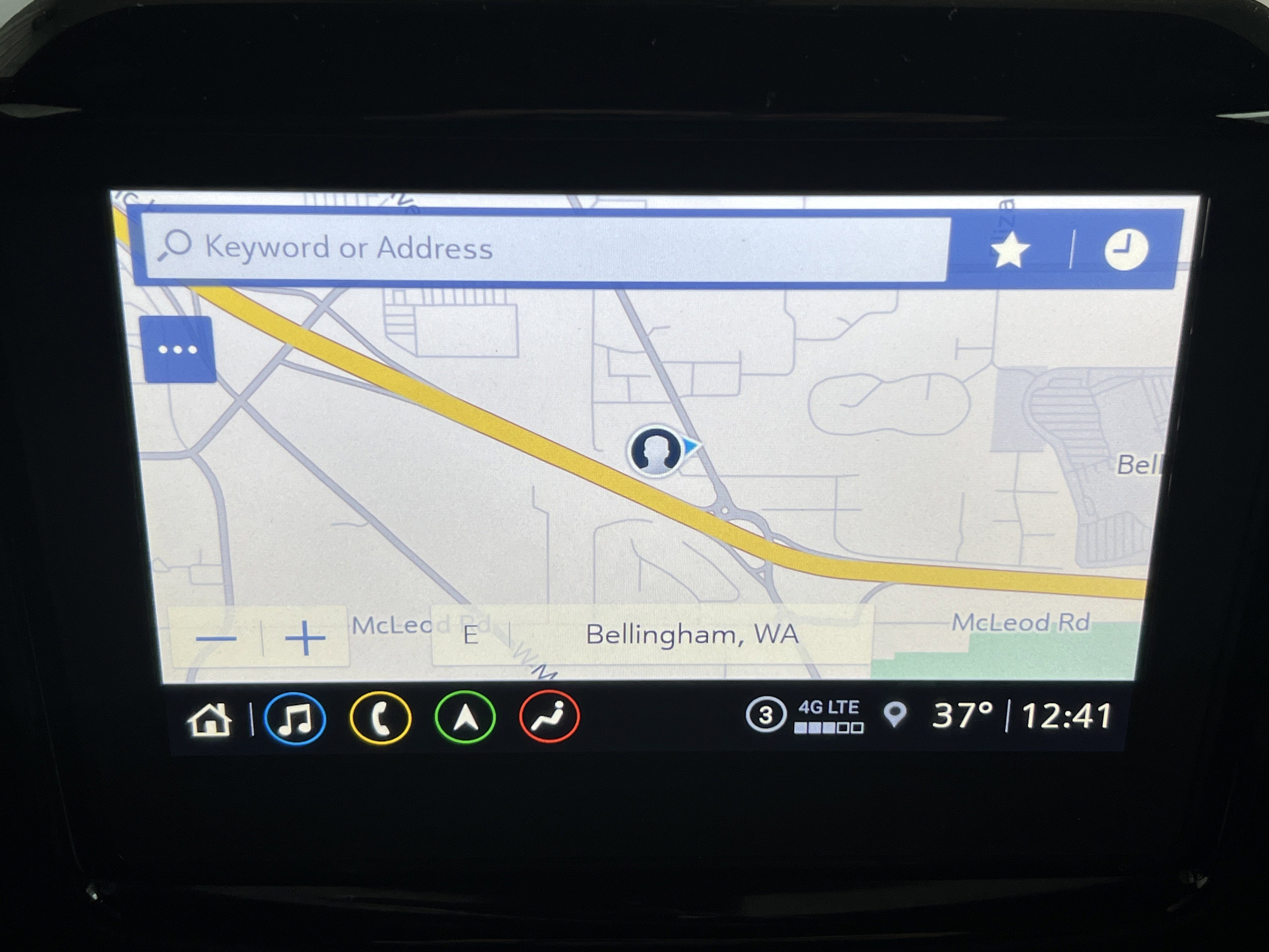 Used 2024 Chevrolet Traverse Premier w/ Redline Edition AWD/4WD image 12