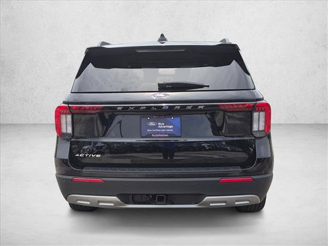 Certified 2025 Ford Explorer Active w/ Active Comfort Package RWD image 6
