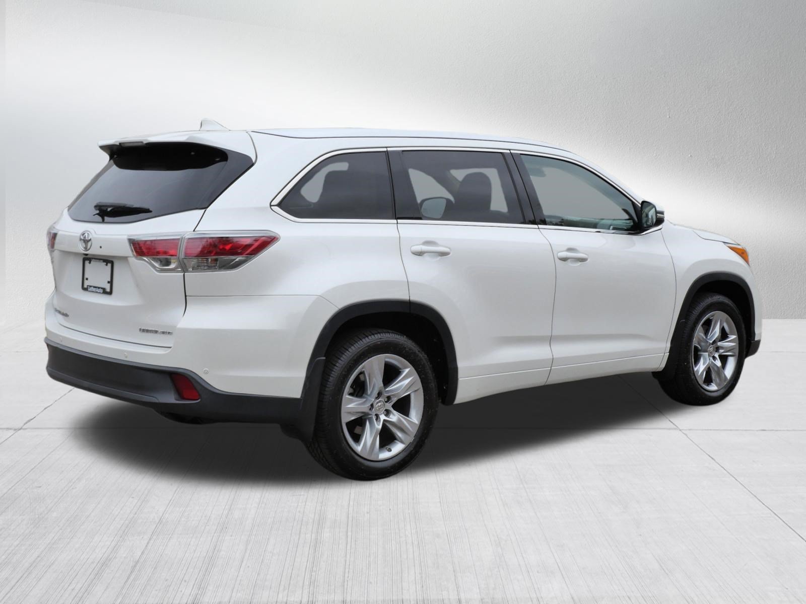 Used 2015 Toyota Highlander Limited Platinum AWD/4WD image 7