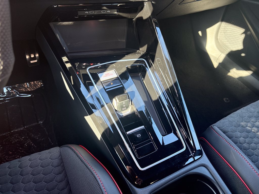 New 2026 Volkswagen GTI SE FWD image 21