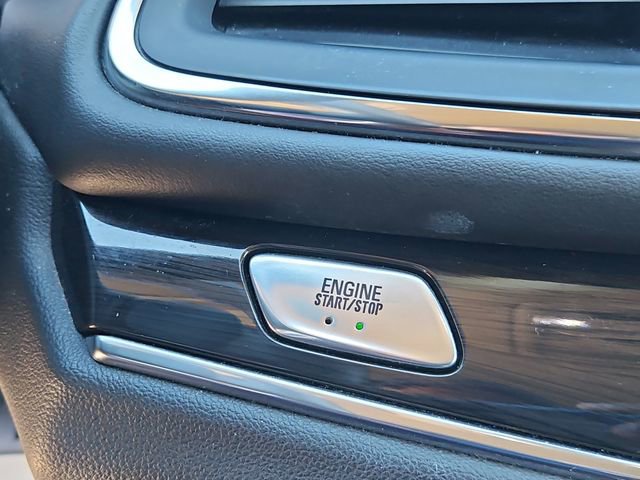 Used 2021 Buick Enclave Essence image 30