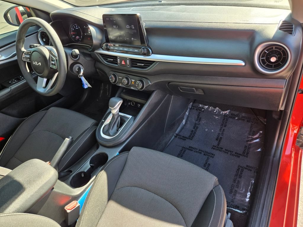 Used 2024 Kia Forte LXS FWD image 25