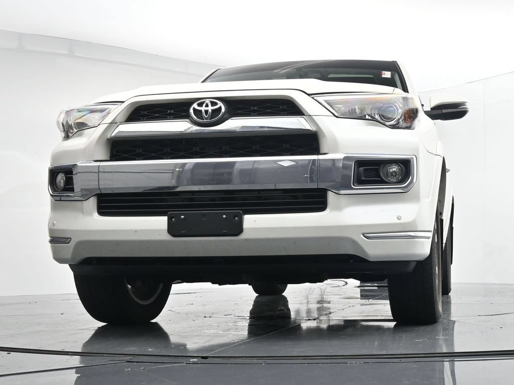Used 2019 Toyota 4Runner Limited AWD/4WD image 31