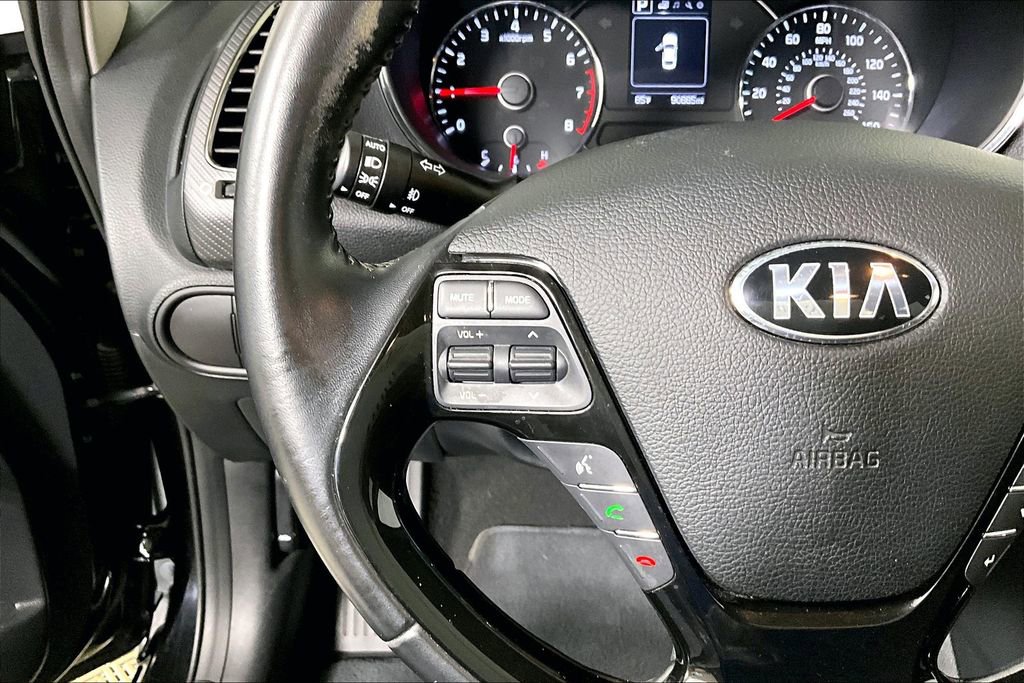 Used 2017 Kia Forte EX image 17