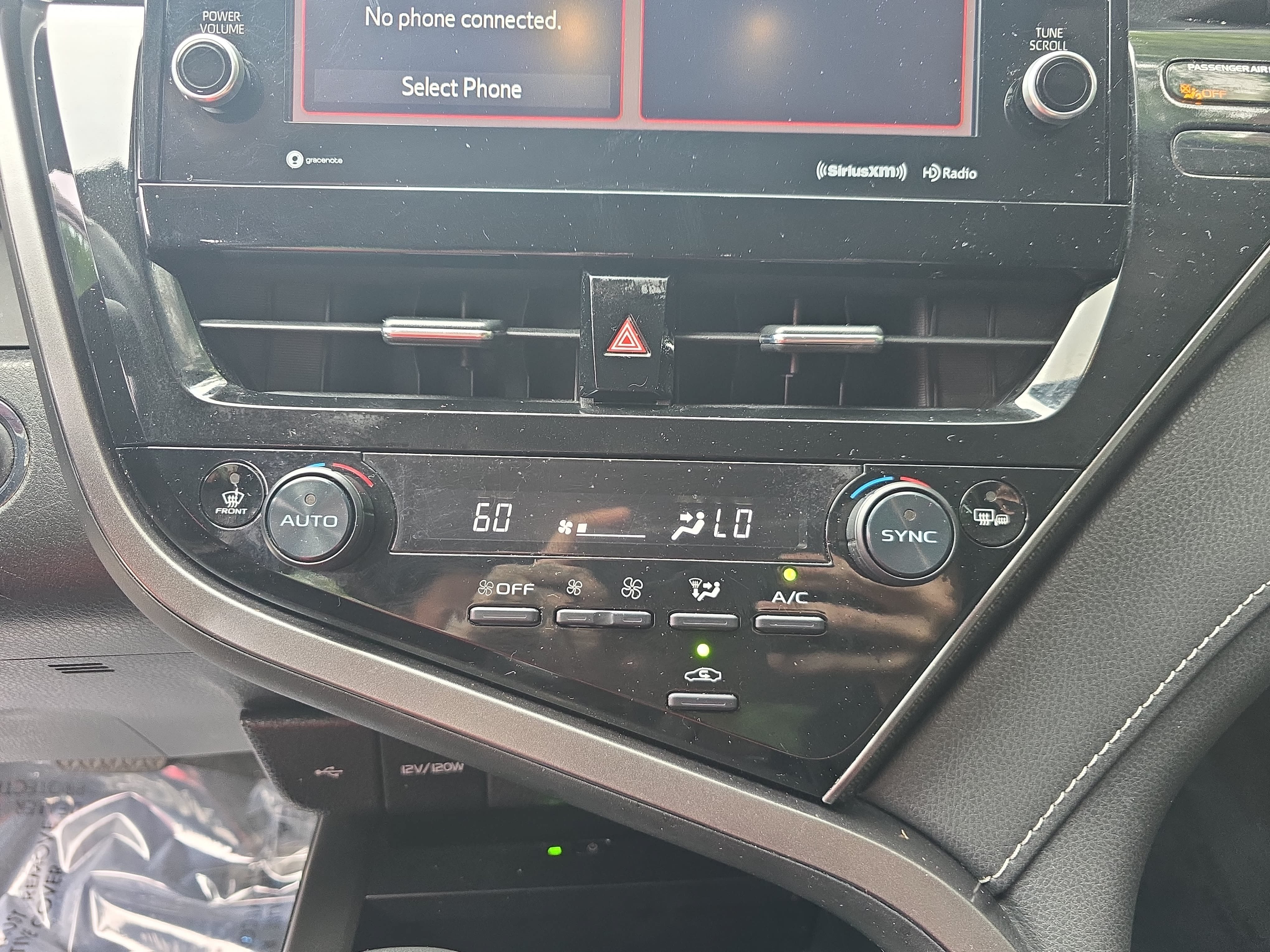 Used 2023 Toyota Camry XSE FWD image 22
