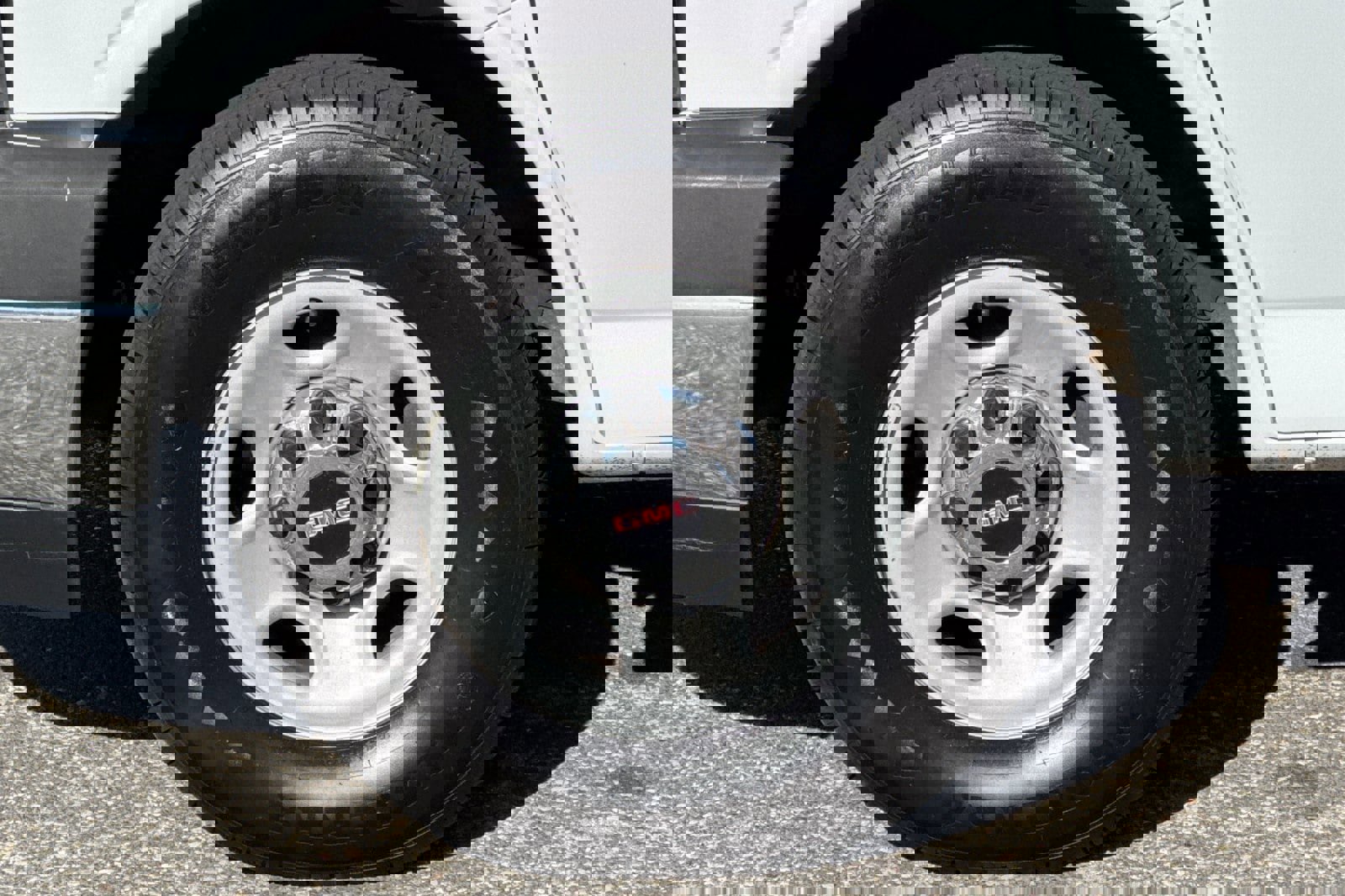 Used 2018 GMC Savana 3500 LT w/ LT Preferred Equipment Group image 25