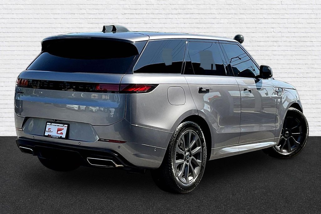 Used 2024 Land Rover Range Rover Sport Dynamic SE AWD/4WD image 6