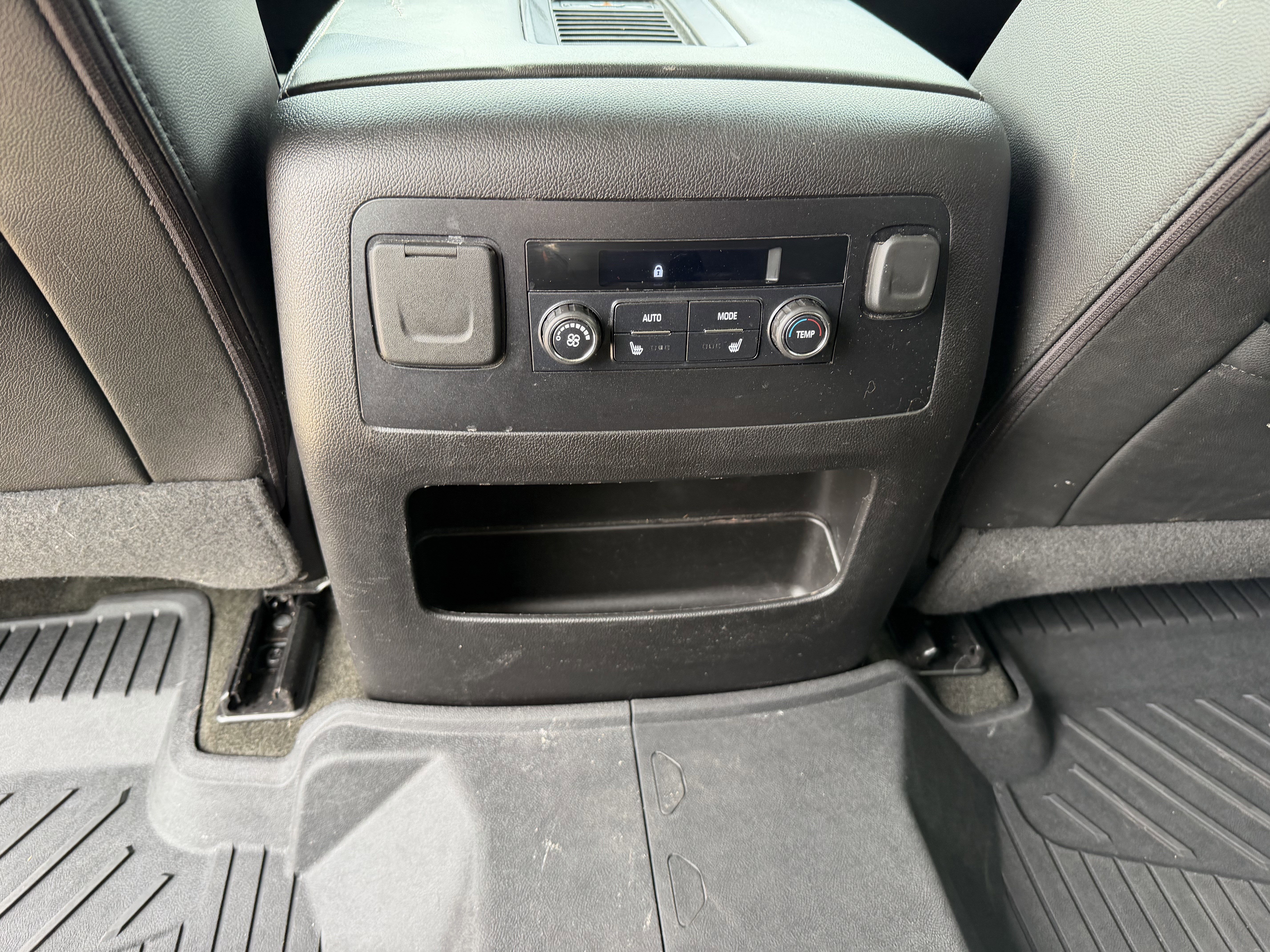 Used 2018 Chevrolet Suburban Premier w/ Max Trailering Package AWD/4WD image 11