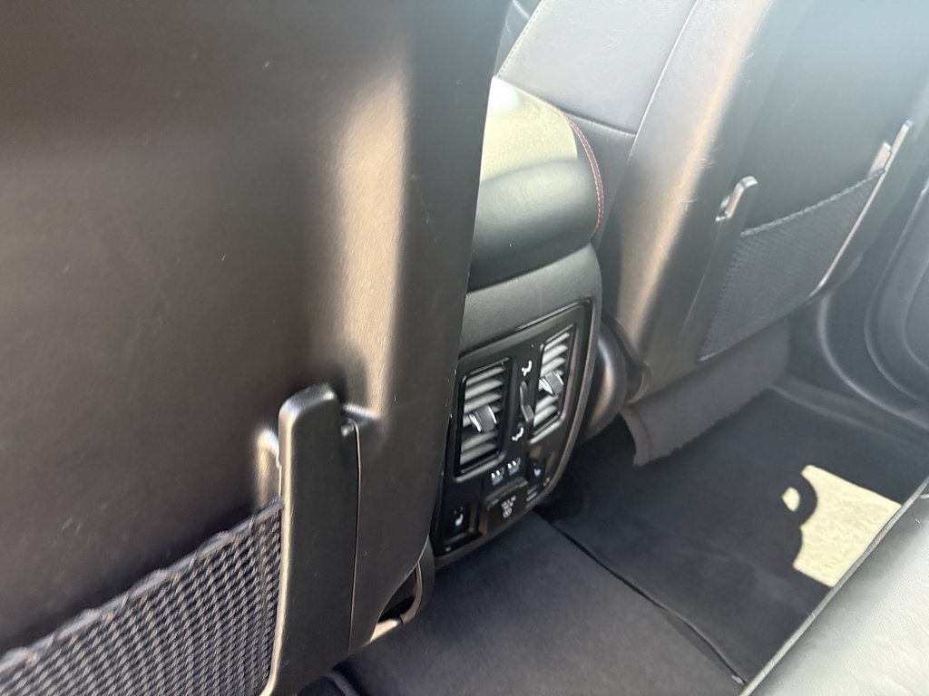 Used 2024 Dodge Durango GT AWD/4WD image 18