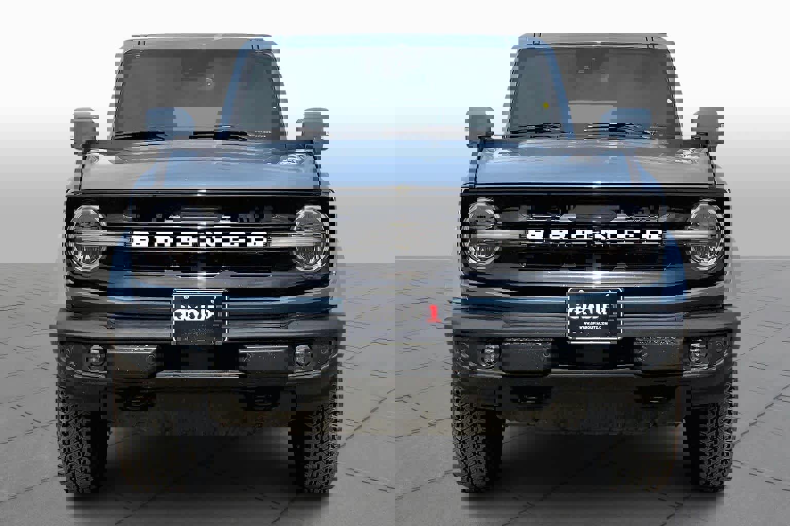 Used 2024 Ford Bronco Outer Banks image 4