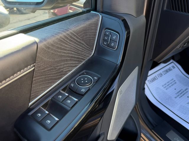 Used 2022 Ford F150 Lightning Platinum image 24