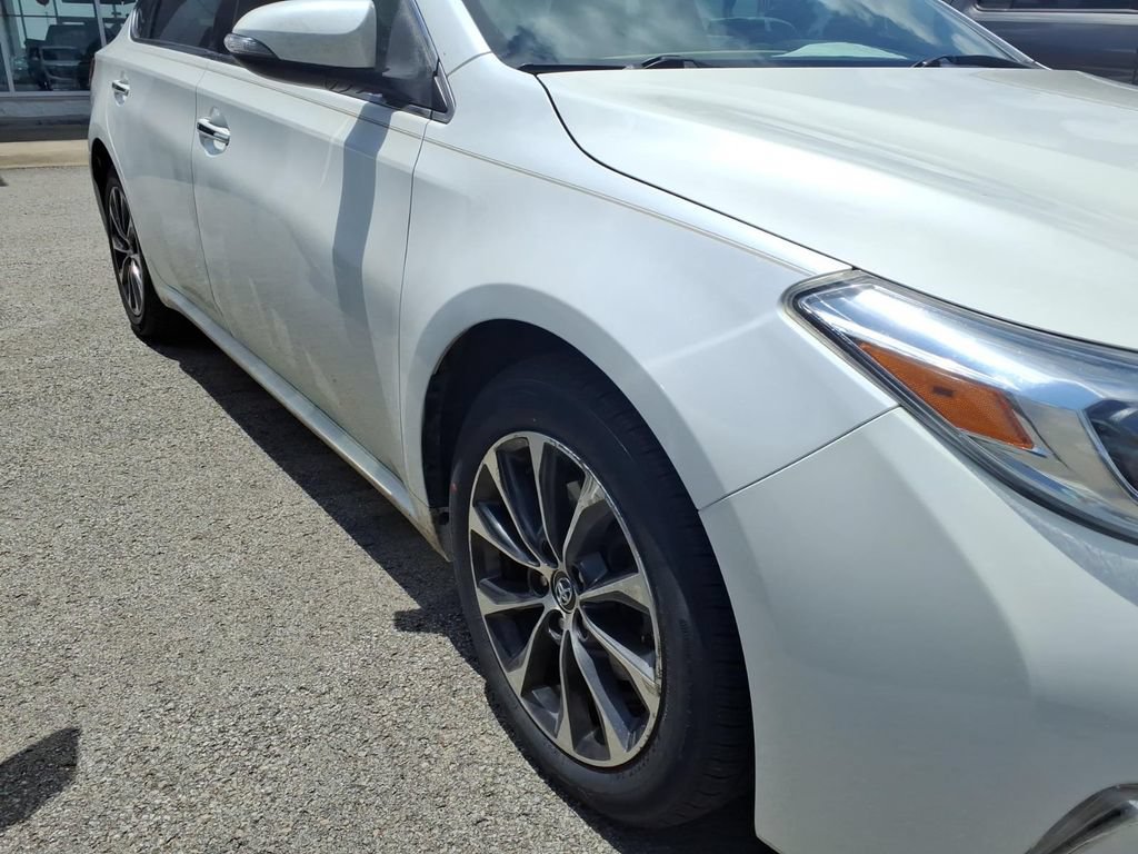 Used 2016 Toyota Avalon XLE Plus FWD image 16