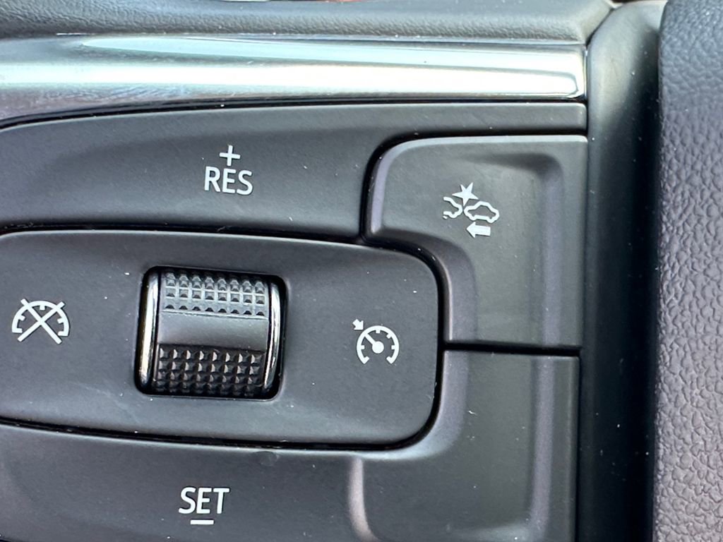 Used 2024 Chevrolet Blazer LT FWD image 20