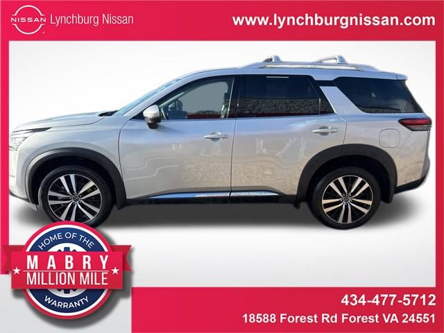 Used 2024 Nissan Pathfinder Platinum w/ Cargo Package image 1