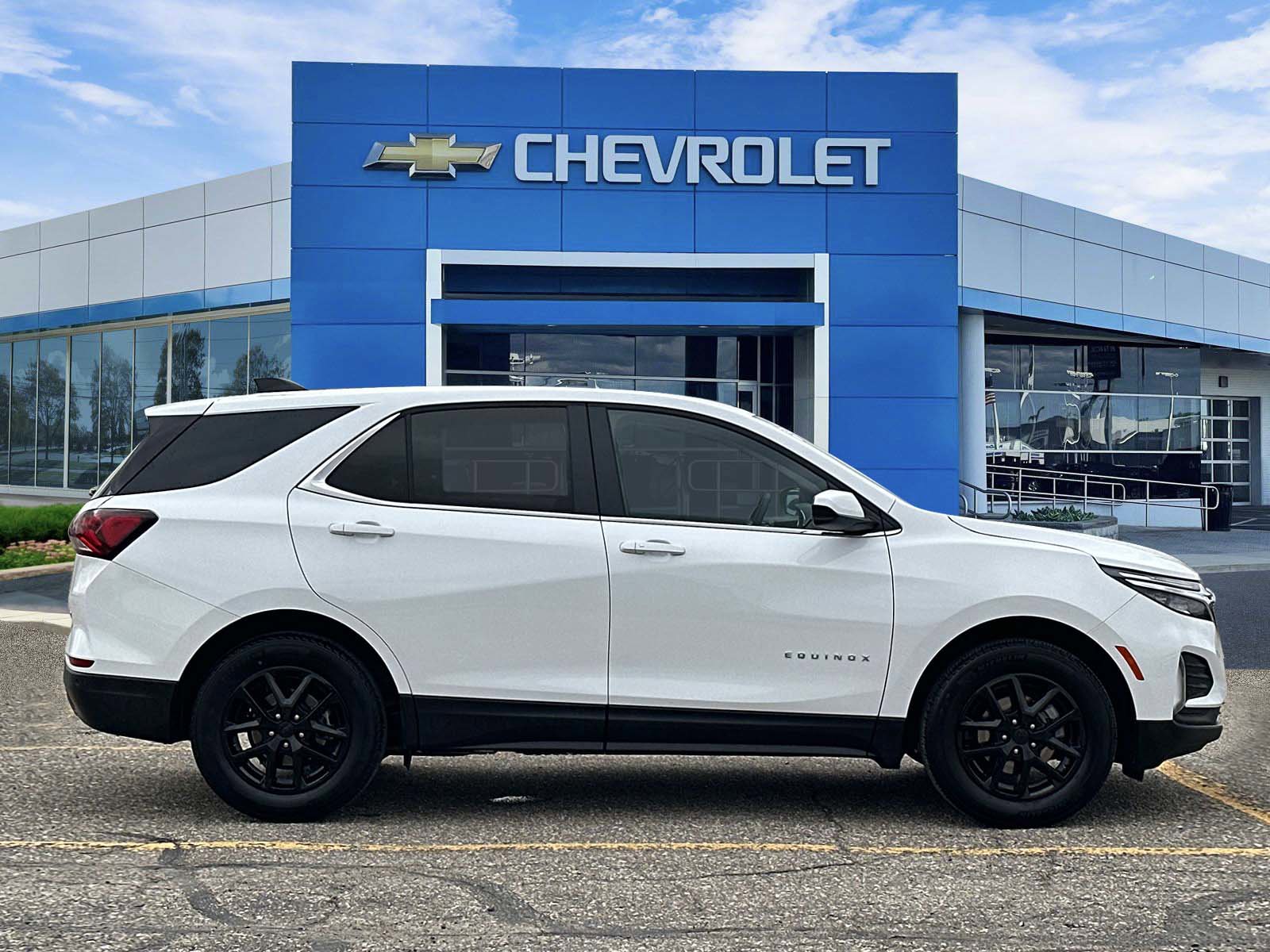 Certified 2024 Chevrolet Equinox LT w/ LPO, Floor Liner Package image 5