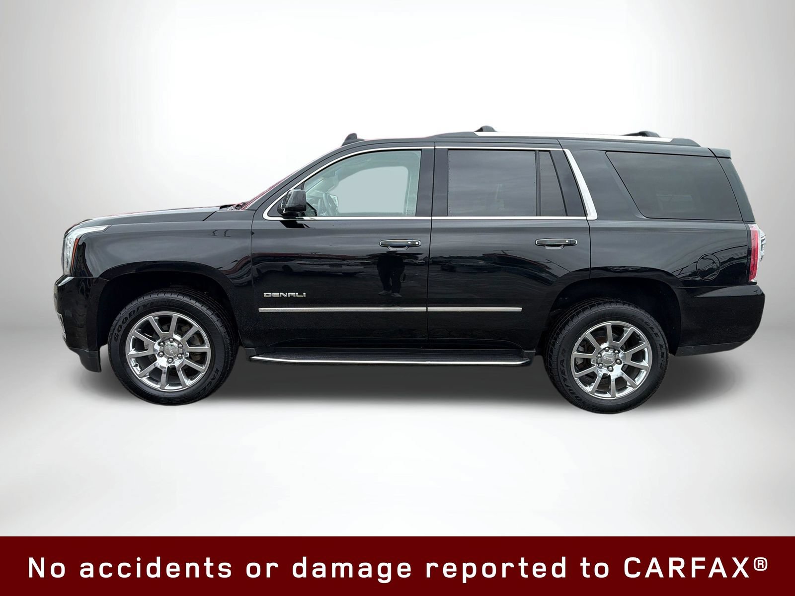 Used 2018 GMC Yukon Denali AWD/4WD image 3