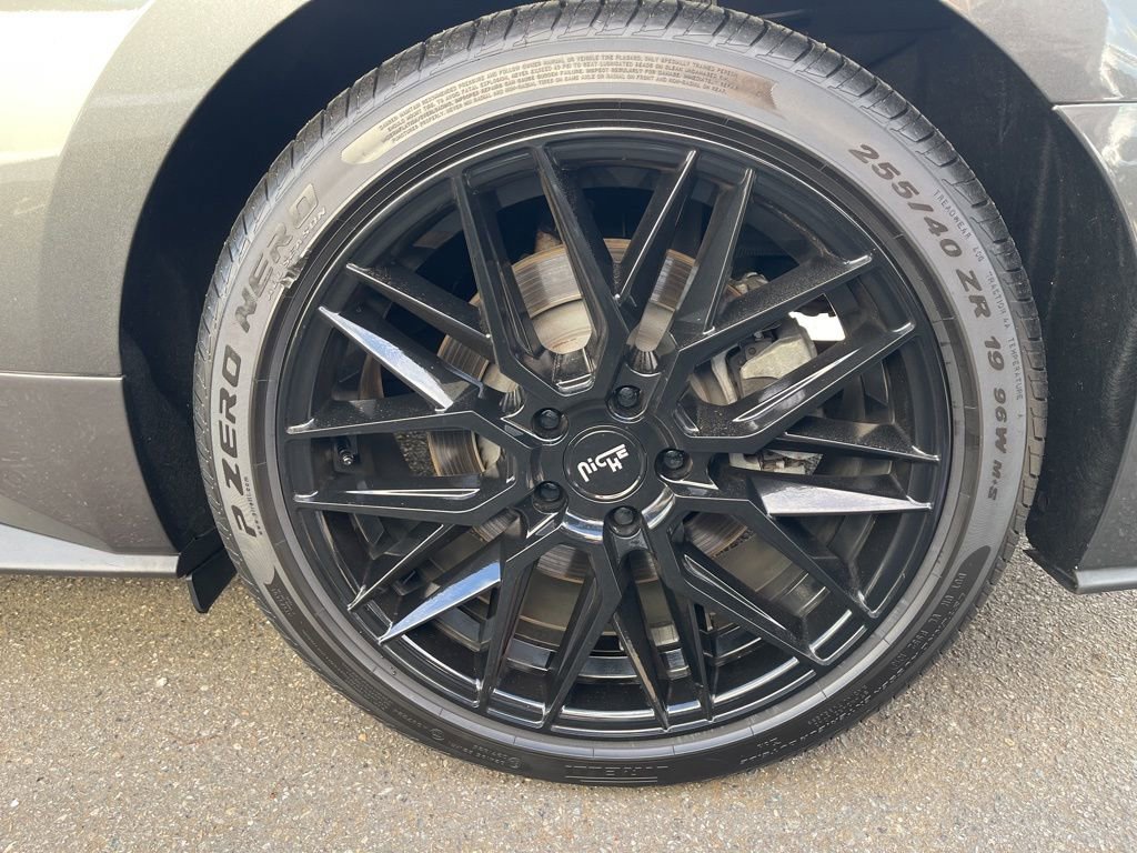 Used 2015 Ford Mustang GT Premium w/ Equipment Group 401A RWD image 17