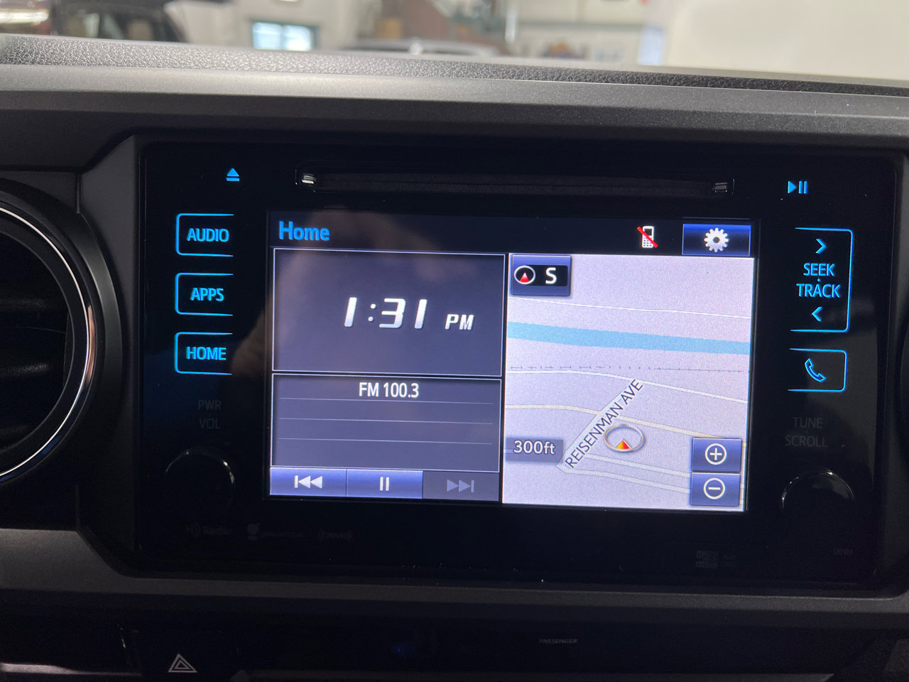 Used 2016 Toyota Tacoma TRD Off-Road image 35