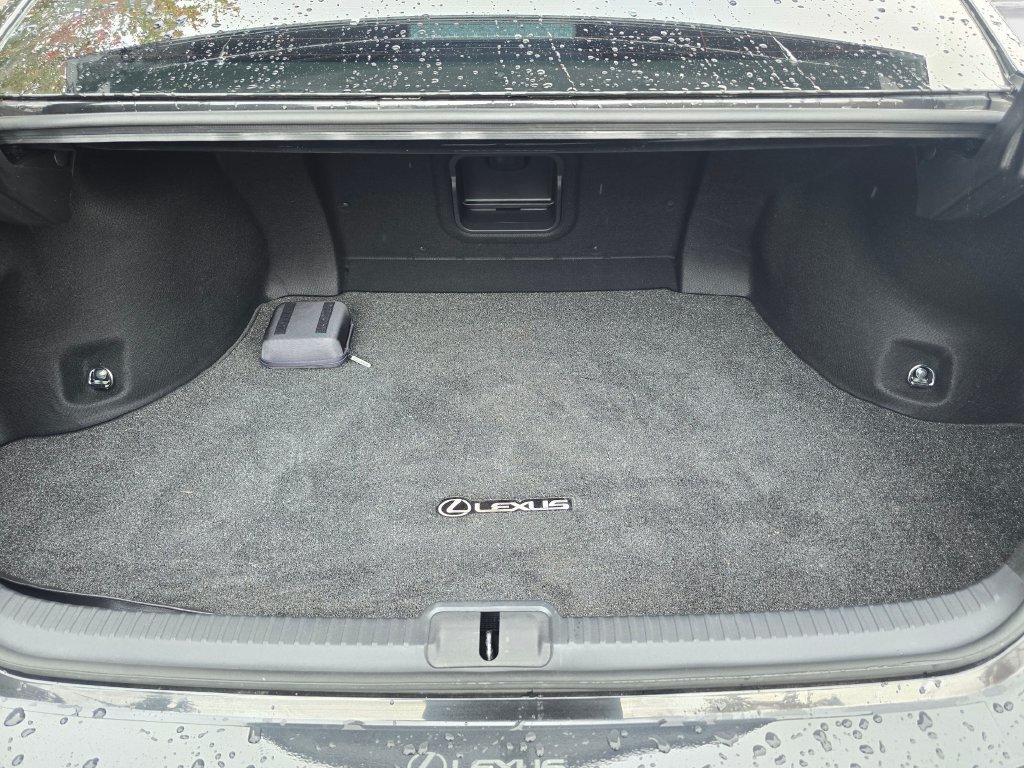 Certified 2024 Lexus ES 300h w/ Premium Package FWD image 13