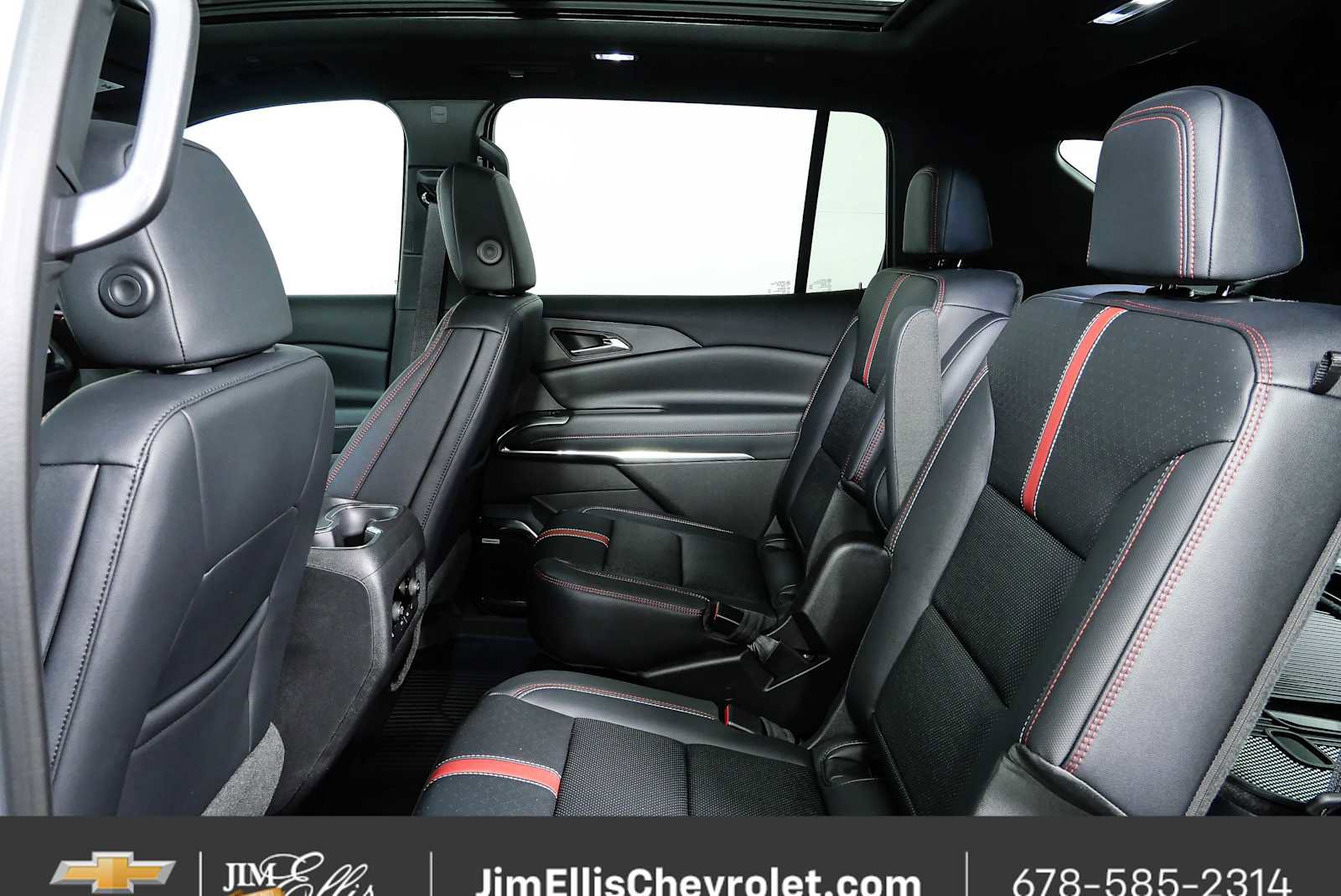 New 2026 Chevrolet Traverse RS w/ LPO, Floor Liner Package AWD/4WD image 19