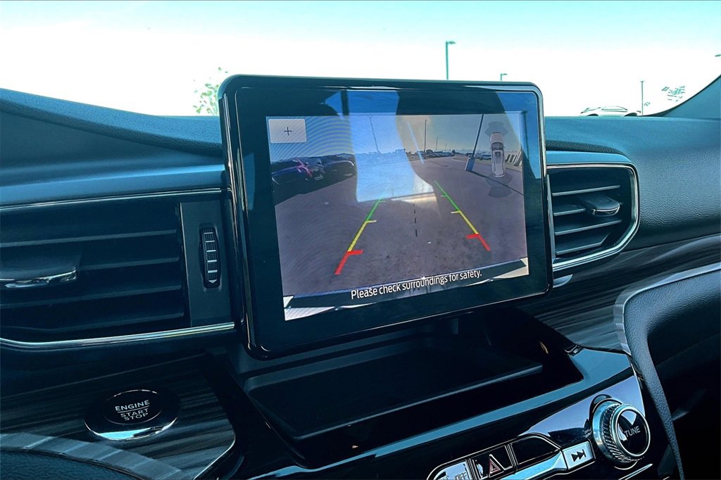 Used 2024 Ford Explorer Limited image 21