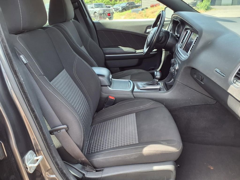 Used 2023 Dodge Charger SXT RWD image 13
