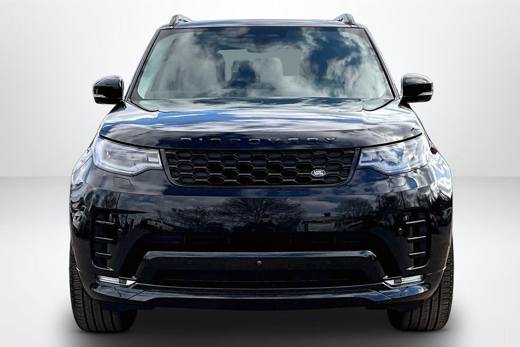Used 2025 Land Rover Discovery Dynamic SE AWD/4WD image 2