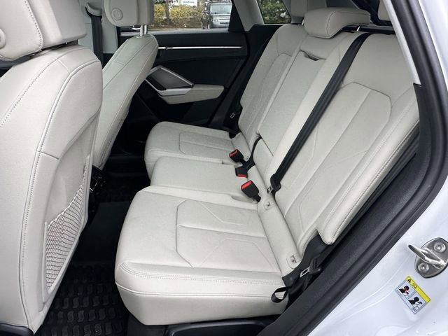 Certified 2025 Audi Q3 2.0T Premium w/ Convenience Package AWD/4WD image 15