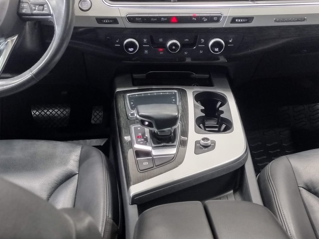 Used 2018 Audi Q7 2.0T Premium Plus w/ Premium Plus Package AWD/4WD image 46