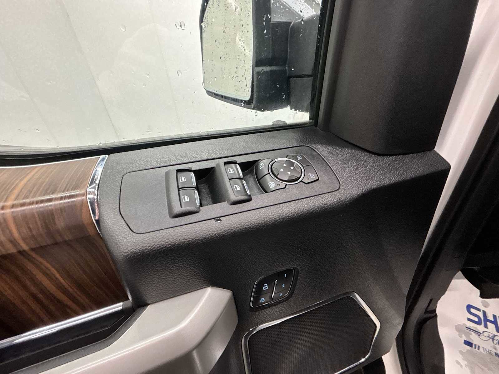 Used 2016 Ford F150 Lariat w/ Equipment Group 502A Luxury image 15
