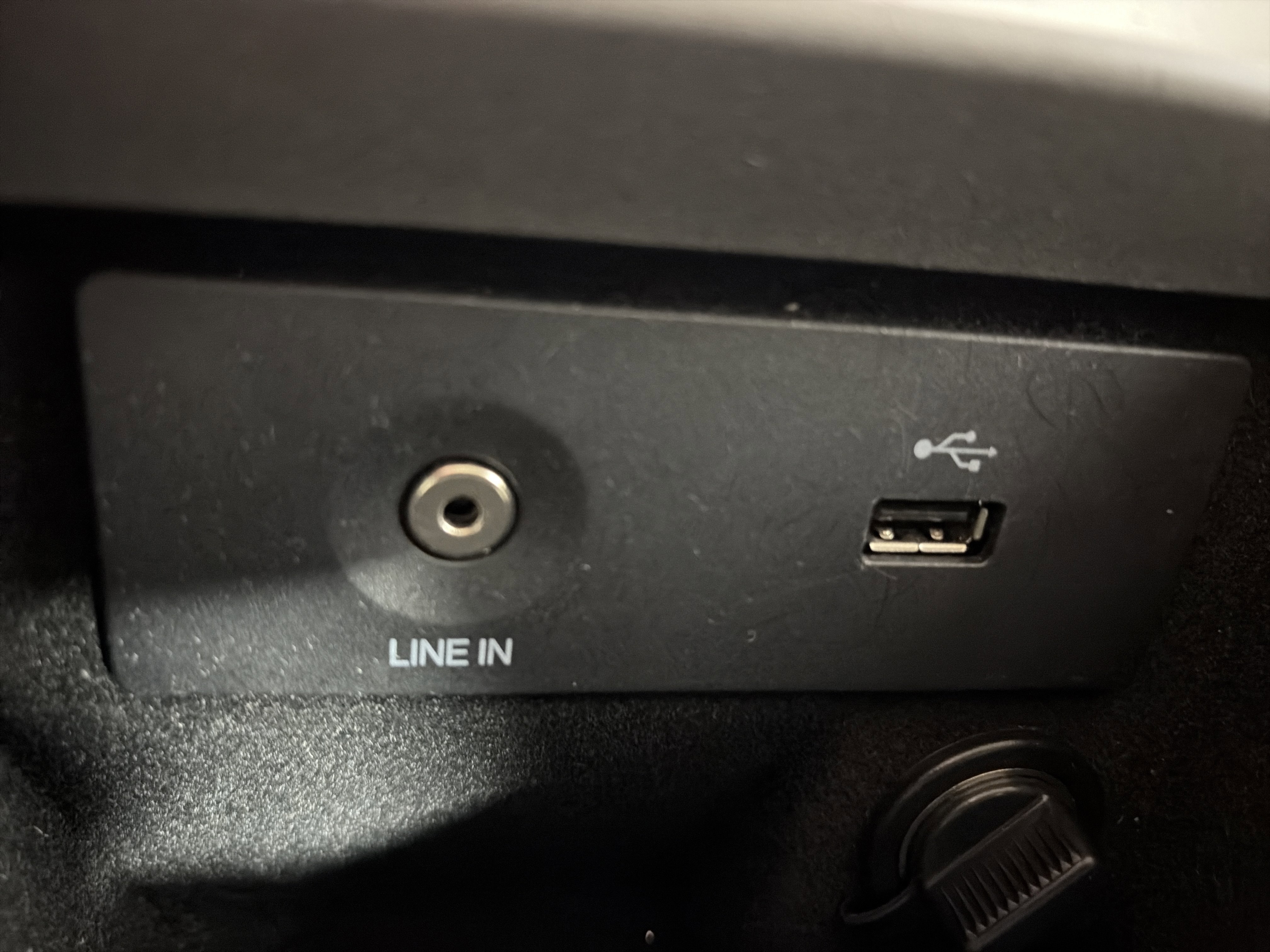 Used 2013 Ford Taurus SE image 24