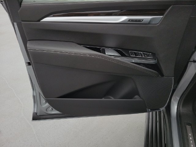 New 2026 Cadillac Escalade ESV Luxury w/ Touring Package AWD/4WD image 17