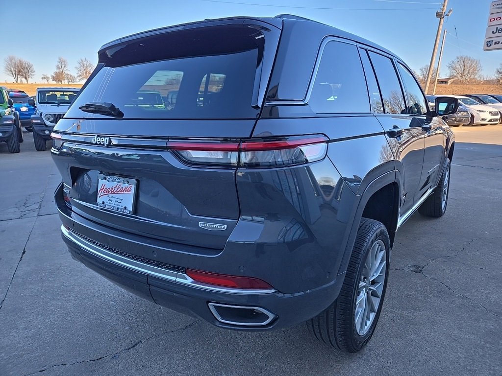 Used 2025 Jeep Grand Cherokee Summit image 9