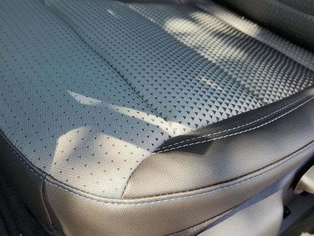 New 2026 Chevrolet Trax LT w/ Sunroof Package FWD image 31