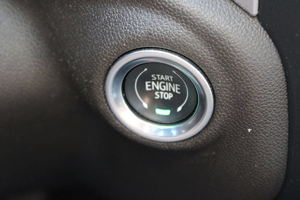 Used 2021 GMC Sierra 1500 SLE w/ X31 Off-Road Package AWD/4WD image 46