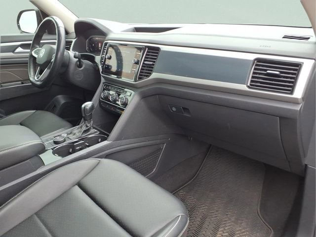 Used 2022 Volkswagen Atlas SEL R-Line image 24