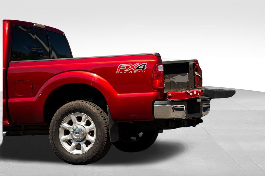 Used 2016 Ford F250 Lariat w/ Lariat Ultimate Package AWD/4WD image 9