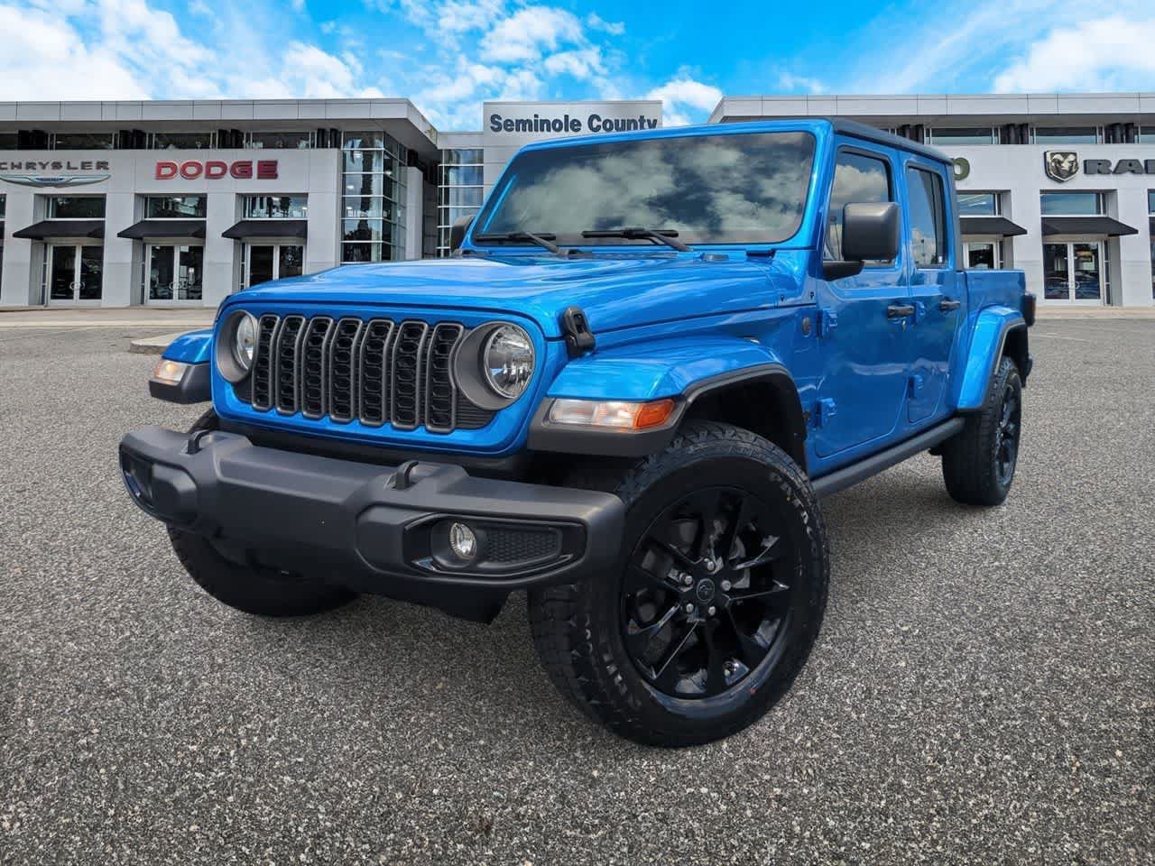 Certified 2025 Jeep Gladiator Sport AWD/4WD image 1
