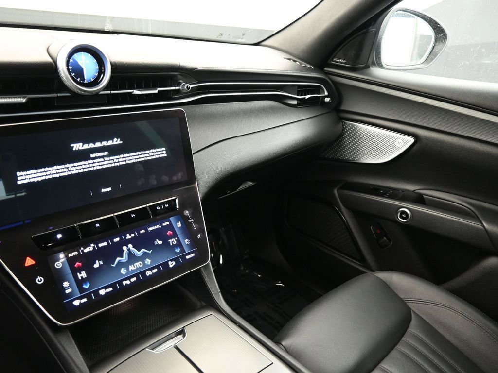Used 2024 Maserati Grecale GT image 22