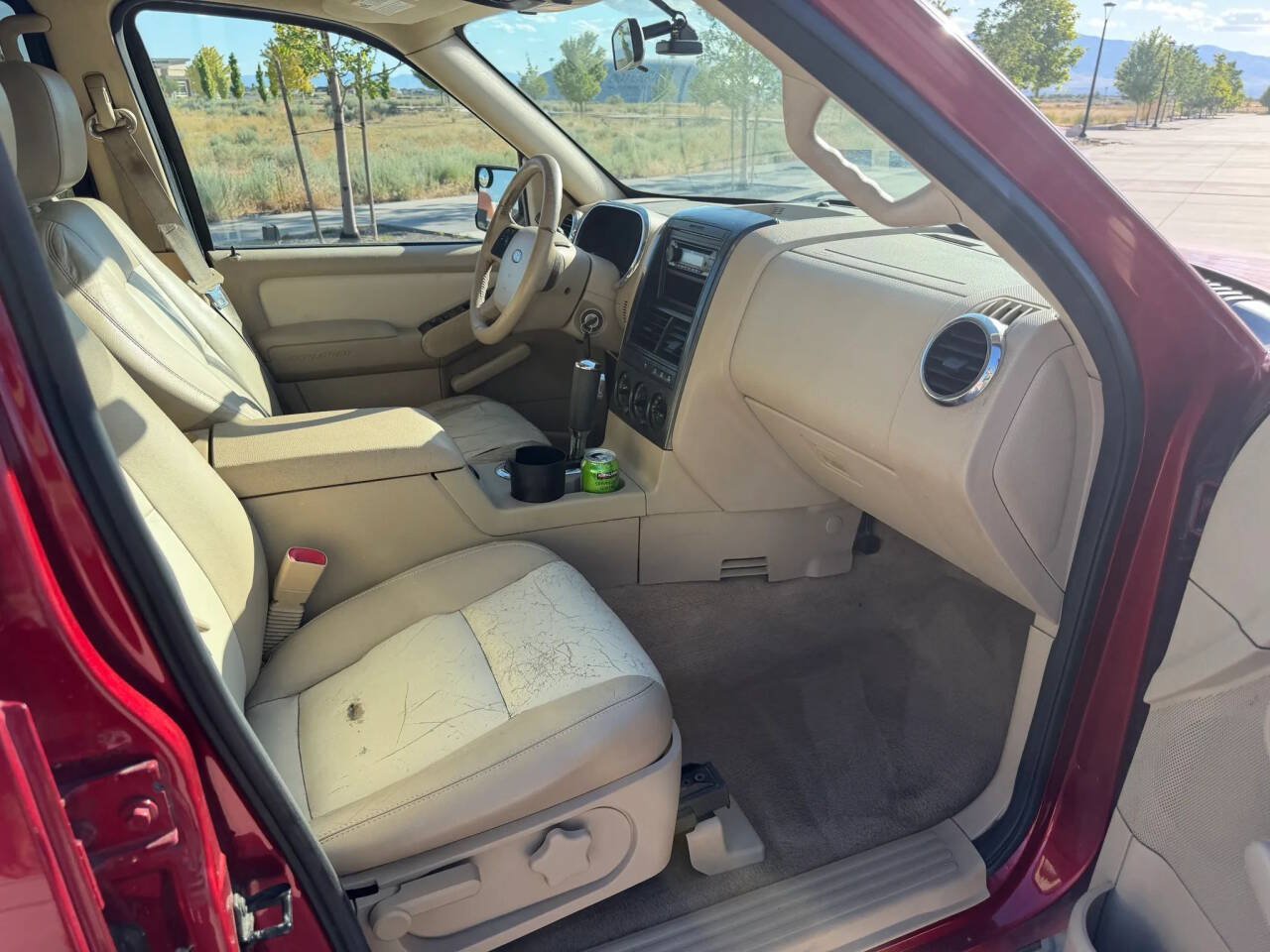 Used 2006 Ford Explorer XLT AWD/4WD image 16