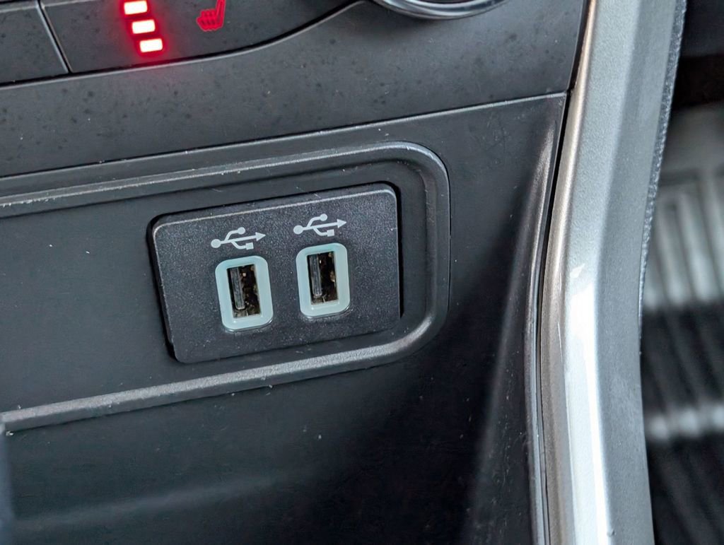 Used 2020 Ford EcoSport Titanium image 34