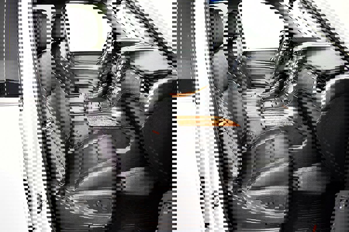 Used 2016 Chevrolet Suburban LTZ image 48