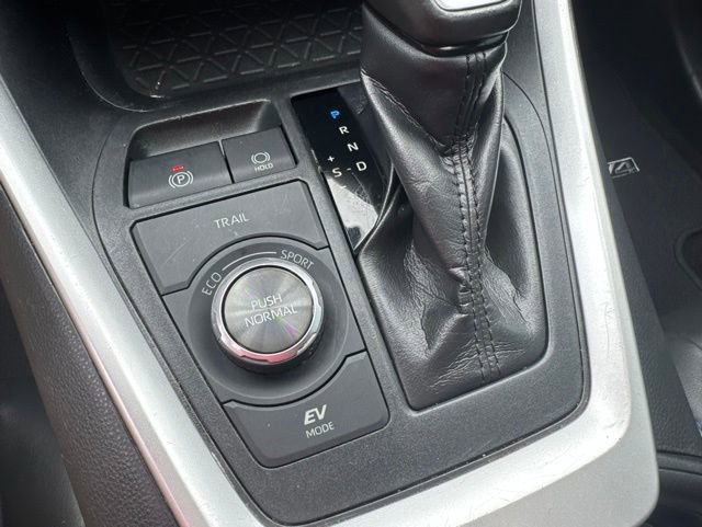 Used 2019 Toyota RAV4 XSE AWD/4WD image 30